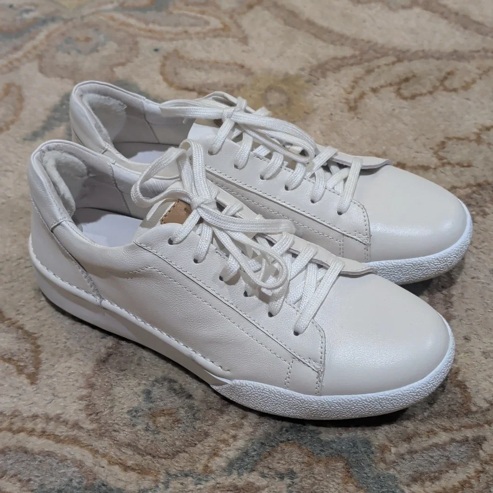 Josef Seibel Claire 01 Women's White Leather Low-Top Sneaker